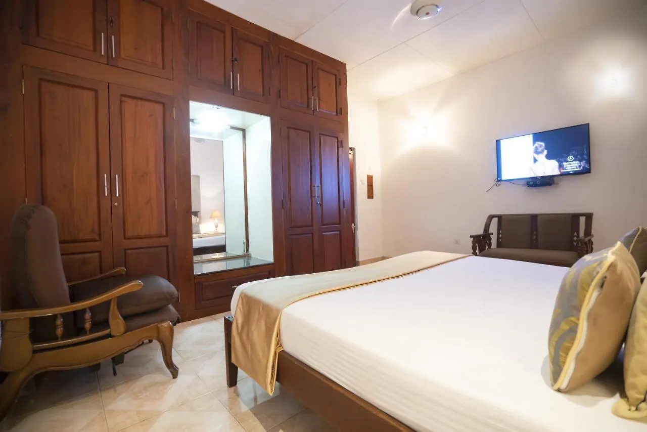 Heritage Villa Negombo 0*,